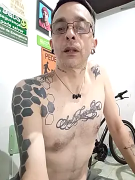 dinho_carioca (Ask my age) - Cumshot 1