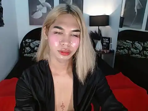 julietdelaveigne webcam