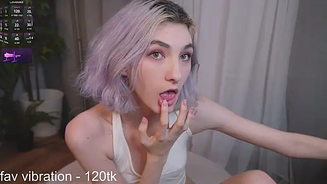 Mia_Cheers webcam
