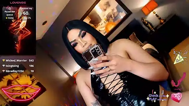 FridaHumphrey webcam
