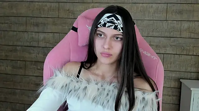 AlisaVersailles webcam