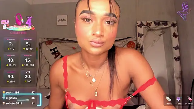 EsmeraldaNyx webcam