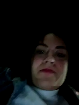 lesly_10- (Ask my age) - Removing blouse in public 🥵🍒Removing b