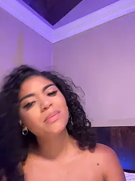 Carly_Monroe_