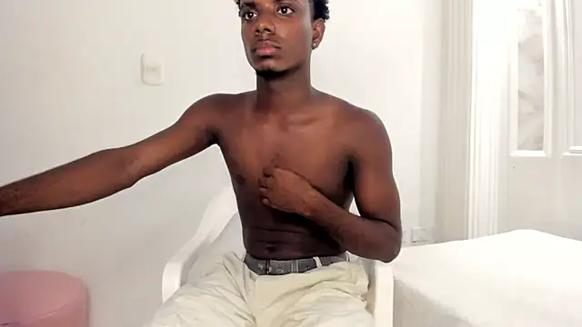 Amare_25 webcam