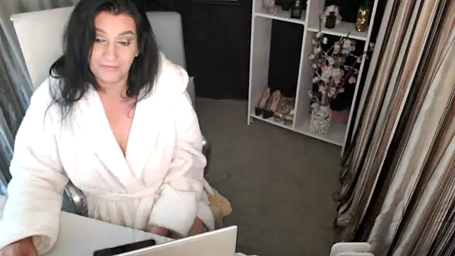DreamLove2020 webcam