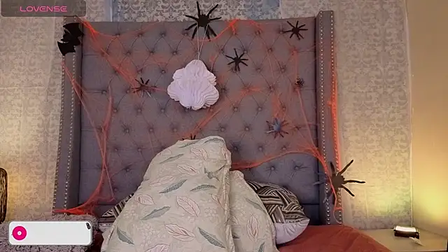 Shantal_Joness webcam