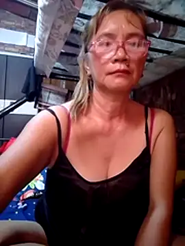 SexyHottMom webcam