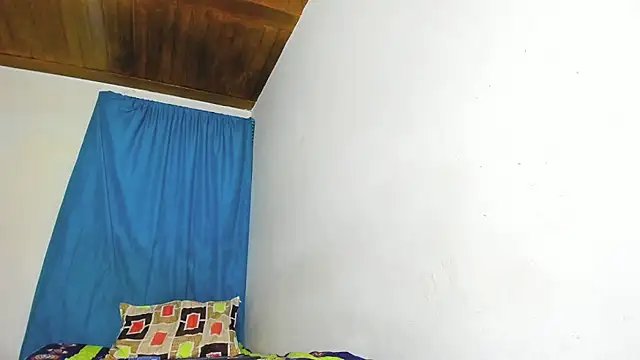 Master_liam00 webcam