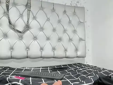 michelle_perla webcam