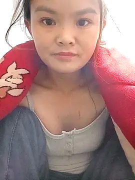 xinhxinhcute webcam