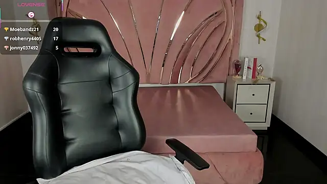 Qeen_blackk webcam
