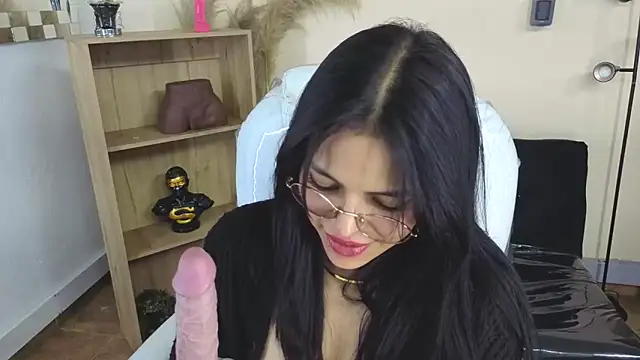 Eliie_Ruizz webcam