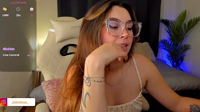 dakottaa_ webcam