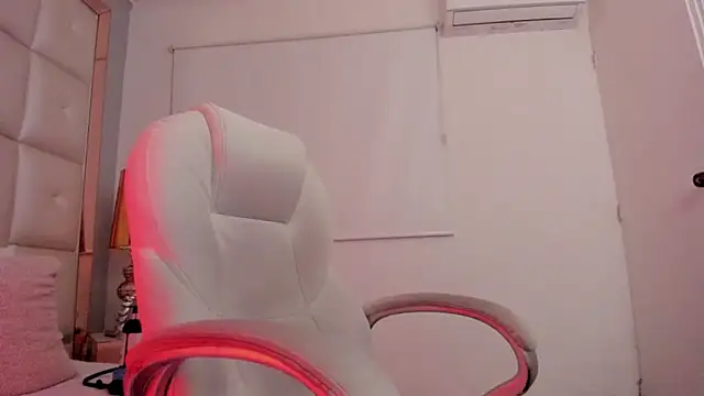 dark_sun302 webcam