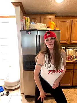 TheRealPaigeFox webcam