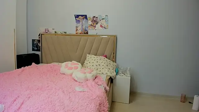 miko_moonn webcam