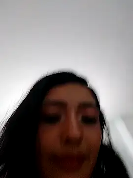 JuliethaFox webcam