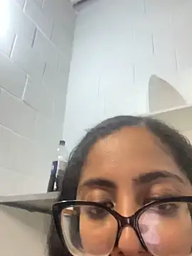 Jessyivonne webcam