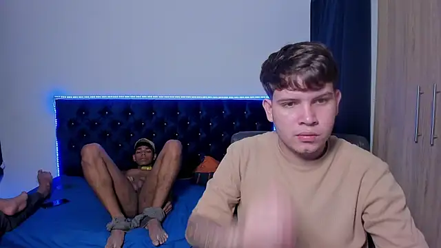 isaac_master77 webcam