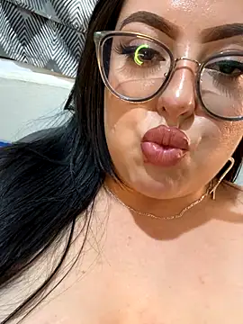 MileyGia webcam