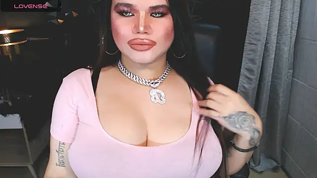 xHugeHarleySelfsuckerx webcam