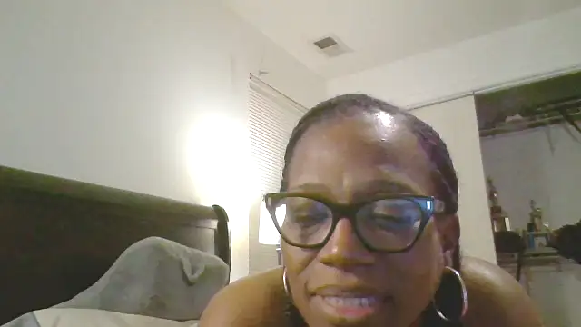SweetCandy85 webcam