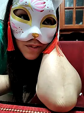 LoveFoxi webcam