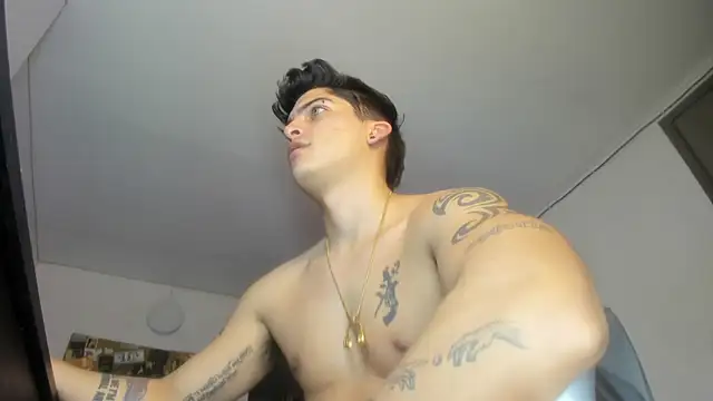 charlie_hotxxx webcam