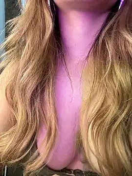 Chloe_Ravens Live Webcam on Stripchat