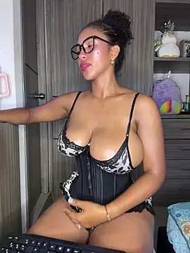 Mia_sweet80 webcam