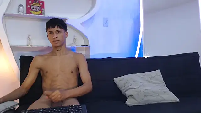 BEAUTY_BOYS1 webcam