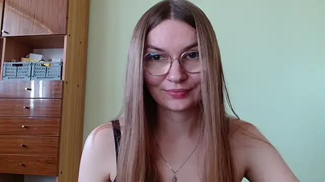 LooveELLYx webcam