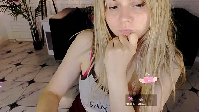SmilingEmily_