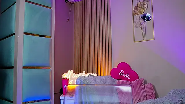 SabrinaJade webcam