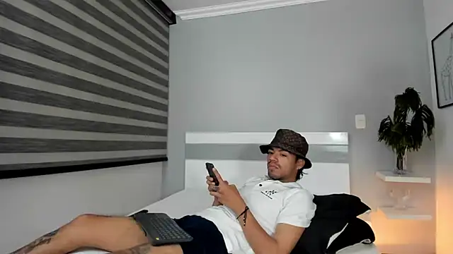 ZaynShadow webcam