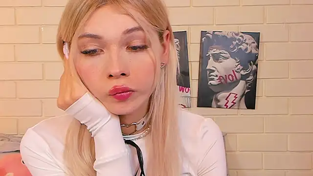 Blondy_Fina