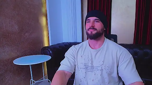 AdamJamesonn webcam