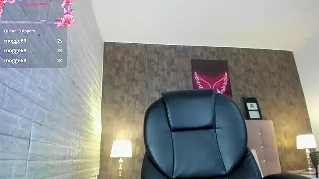 cloe__stone webcam