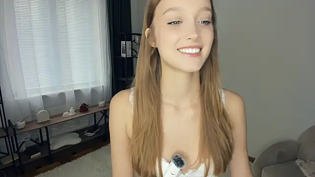 SerrenaAa – webcam model profile photo