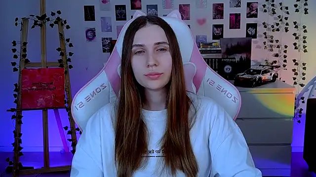 AliceCharmy webcam