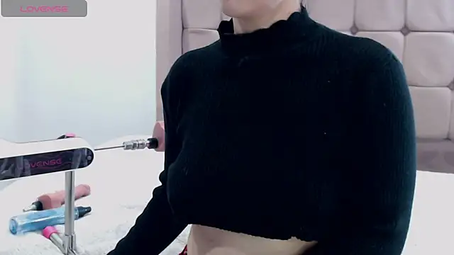 HotAss_Hally webcam