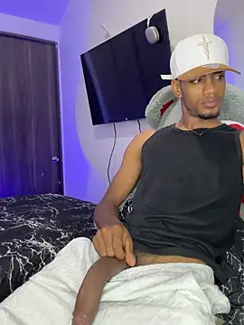 AaronCruz_ webcam