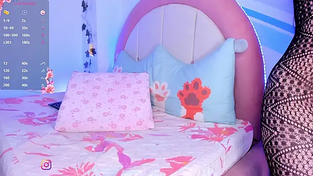 Ariah_Walker_ webcam