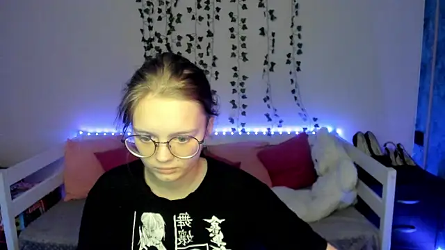 shy_elina01 webcam