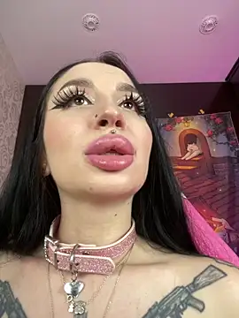 Molly__Moon webcam