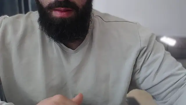 hugemachohandsome webcam