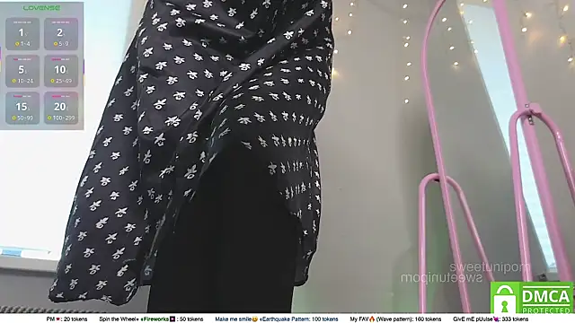 sweetuniporn webcam