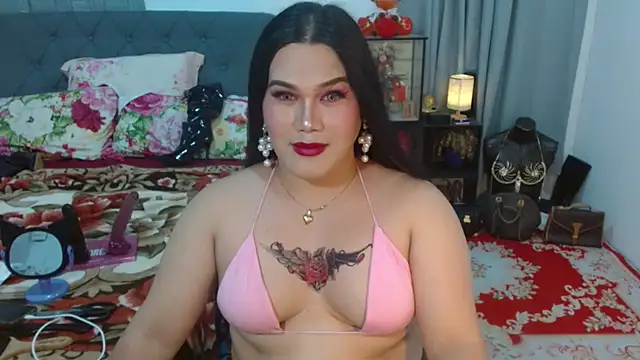 LustfullVelindaks webcam