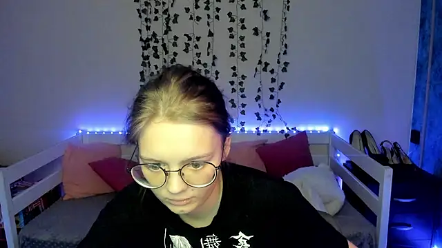 shy_elina01 webcam